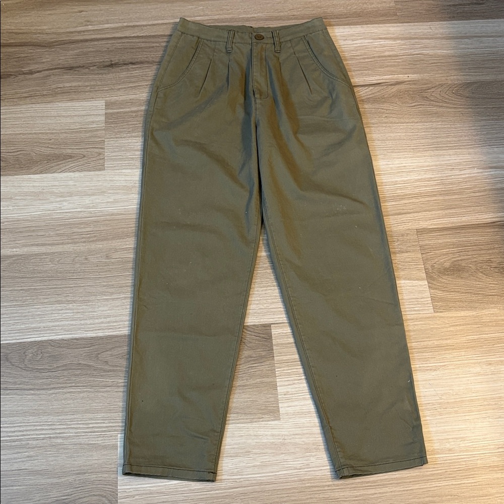 NWOT LA MIEL Olive Green Pleated Pants Small
